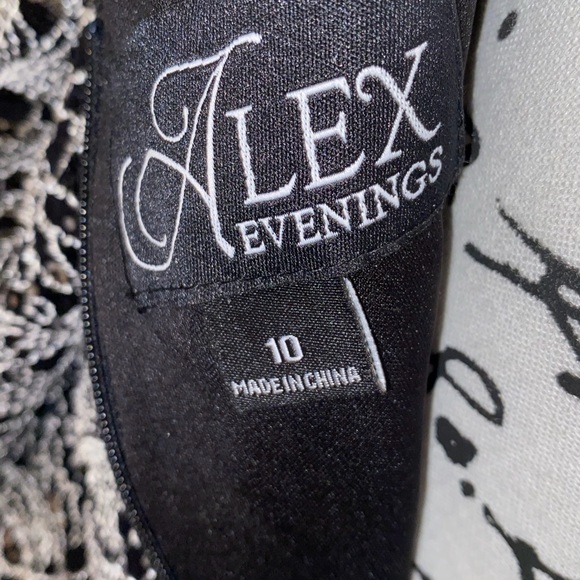 Beautiful dress for wedding - Picture 5 of 5